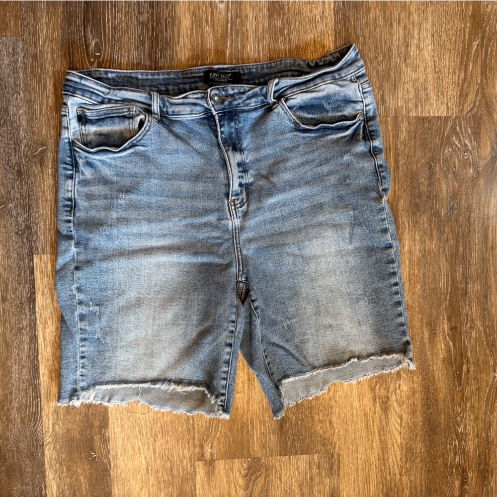 Judy Blue 3XL denim shorts, longer‎ length!